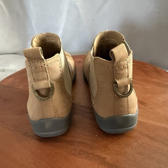 Earth Faine Slip On Flat Round Toe Tan Leather Ankle Boot Women's Size 5 - Picture 4 of 13